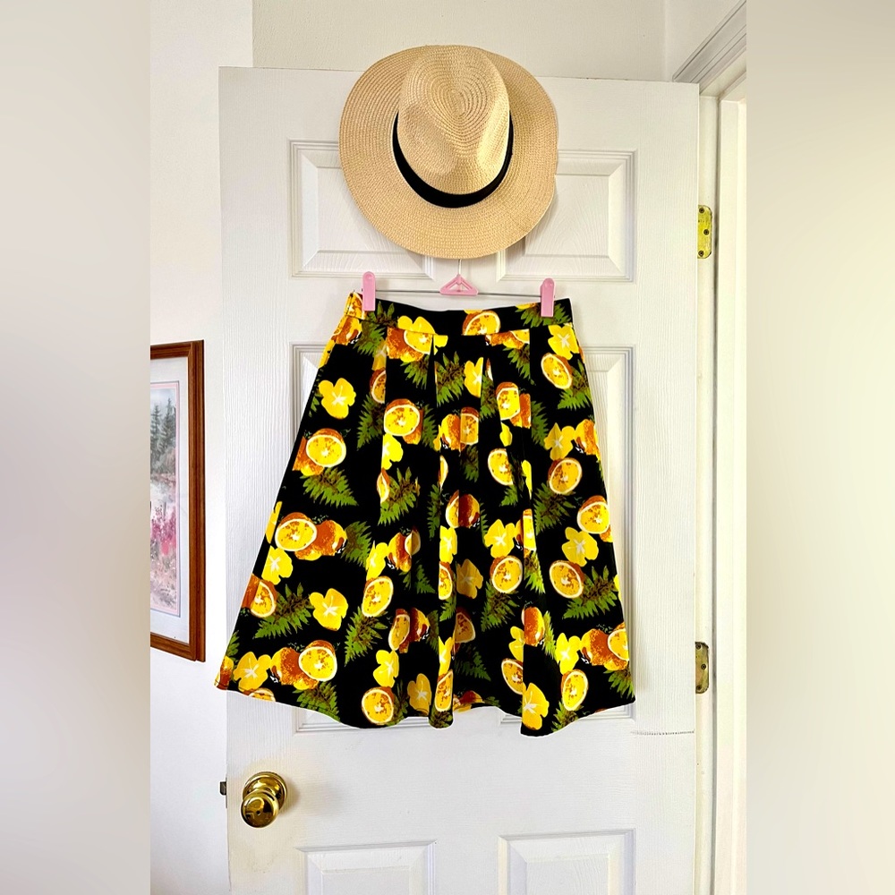 Lemon skirt size small